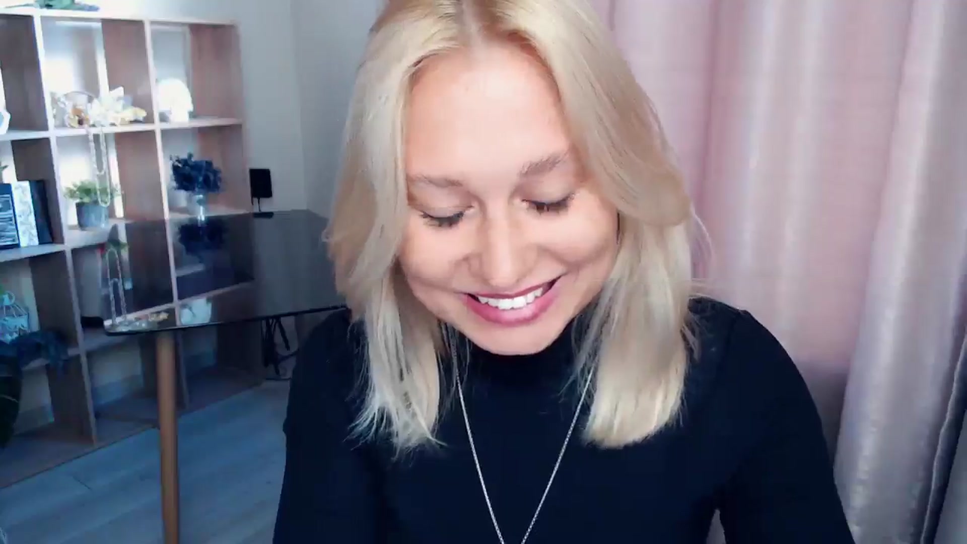 Gallery image thumbnail from Kukla_kolduna's myfreecams stream on, 09/27/2025, 14:39 image 14 of 20