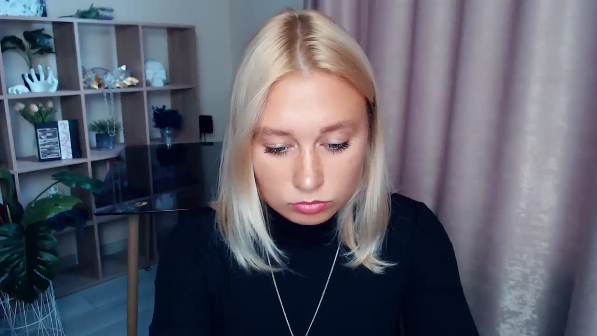 Gallery image thumbnail from Kukla_kolduna's myfreecams stream on, 09/28/2025, 15:07 image 3 of 20