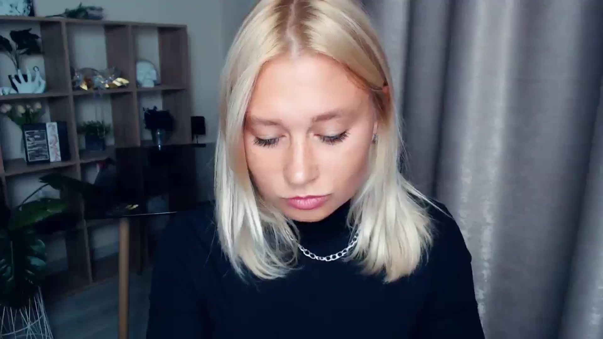 Gallery image thumbnail from Kukla_kolduna's myfreecams stream on, 09/28/2025, 16:20 image 8 of 20