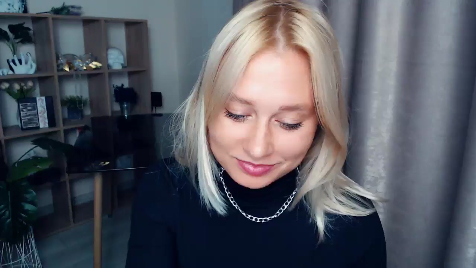 Gallery image thumbnail from Kukla_kolduna's myfreecams stream on, 09/28/2025, 16:20 image 3 of 20