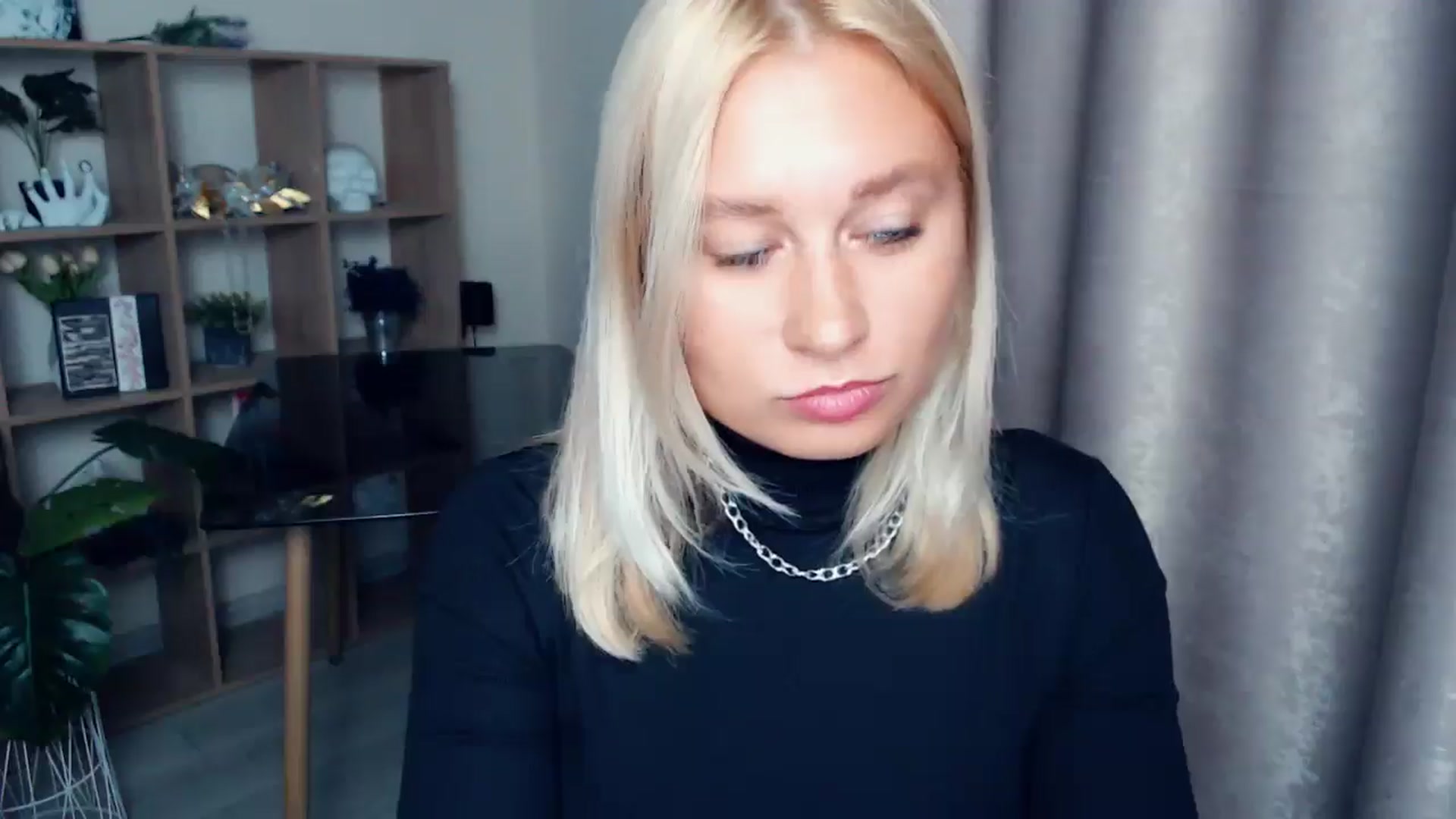 Gallery image thumbnail from Kukla_kolduna's myfreecams stream on, 09/28/2025, 16:20 image 14 of 20