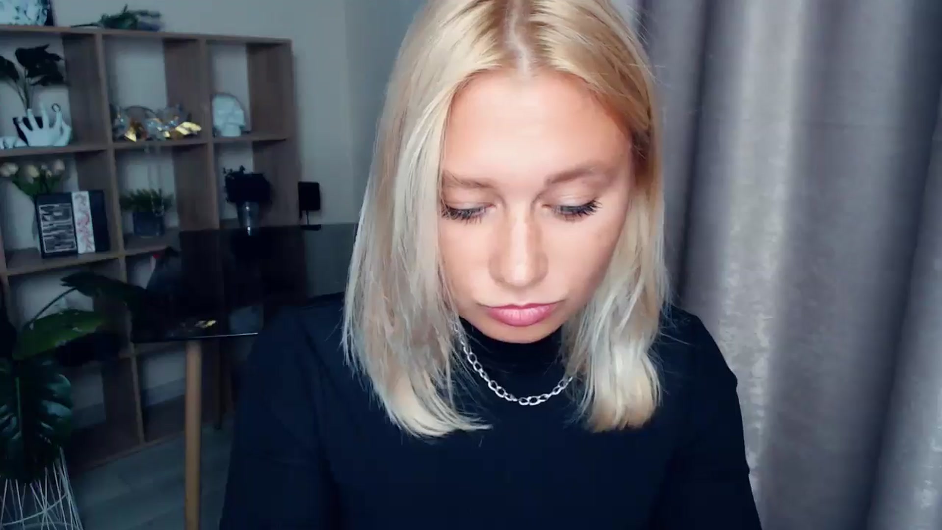 Gallery image thumbnail from Kukla_kolduna's myfreecams stream on, 09/28/2025, 16:20 image 11 of 20
