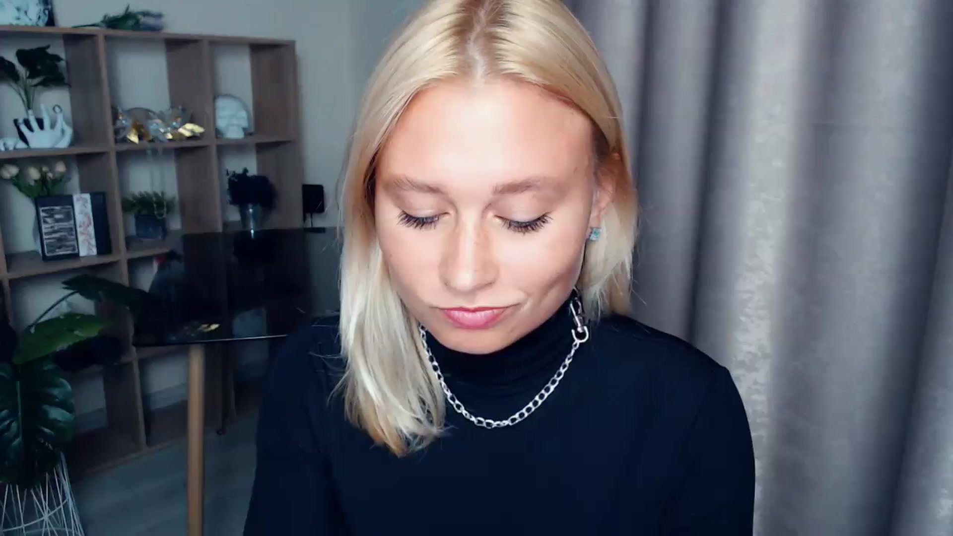 Gallery image thumbnail from Kukla_kolduna's myfreecams stream on, 09/28/2025, 16:20 image 1 of 20
