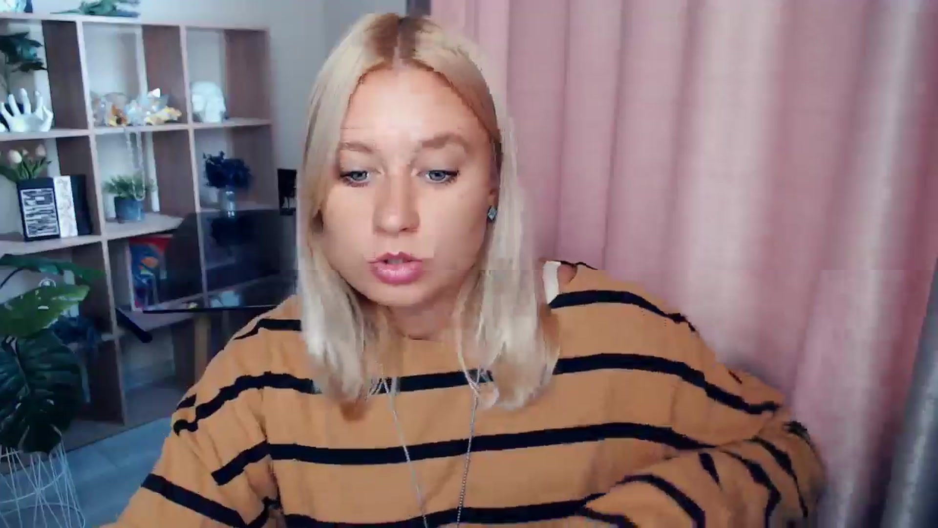 Gallery image thumbnail from Kukla_kolduna's myfreecams stream on, 09/30/2025, 08:45 image 6 of 20