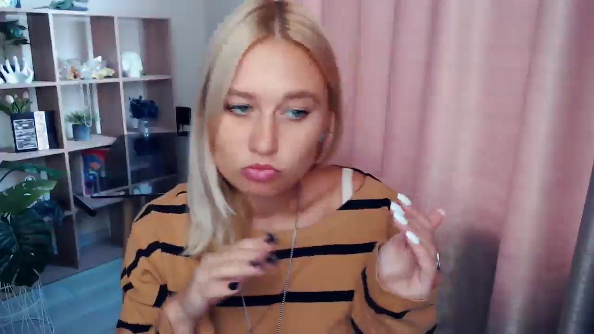 Gallery image thumbnail from Kukla_kolduna's myfreecams stream on, 09/30/2025, 08:45 image 12 of 20
