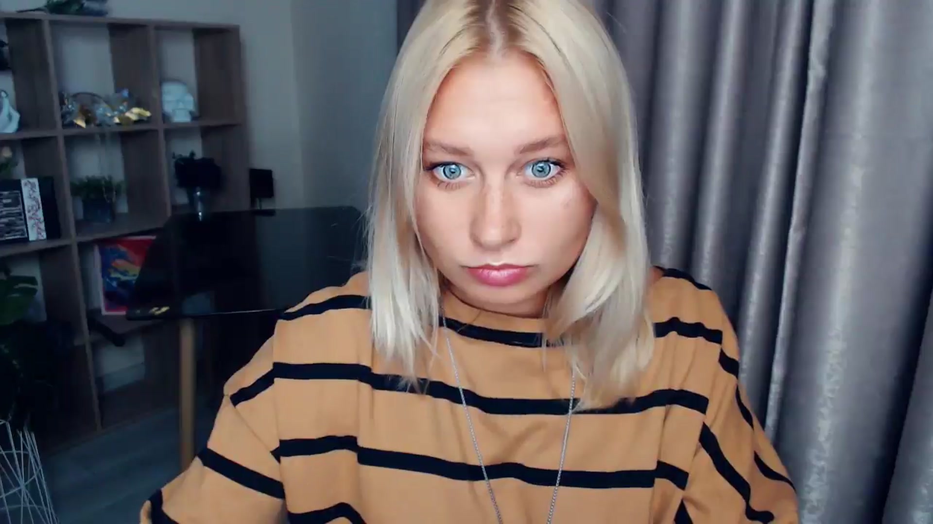 Gallery image thumbnail from Kukla_kolduna's myfreecams stream on, 10/01/2025, 16:13 image 2 of 20