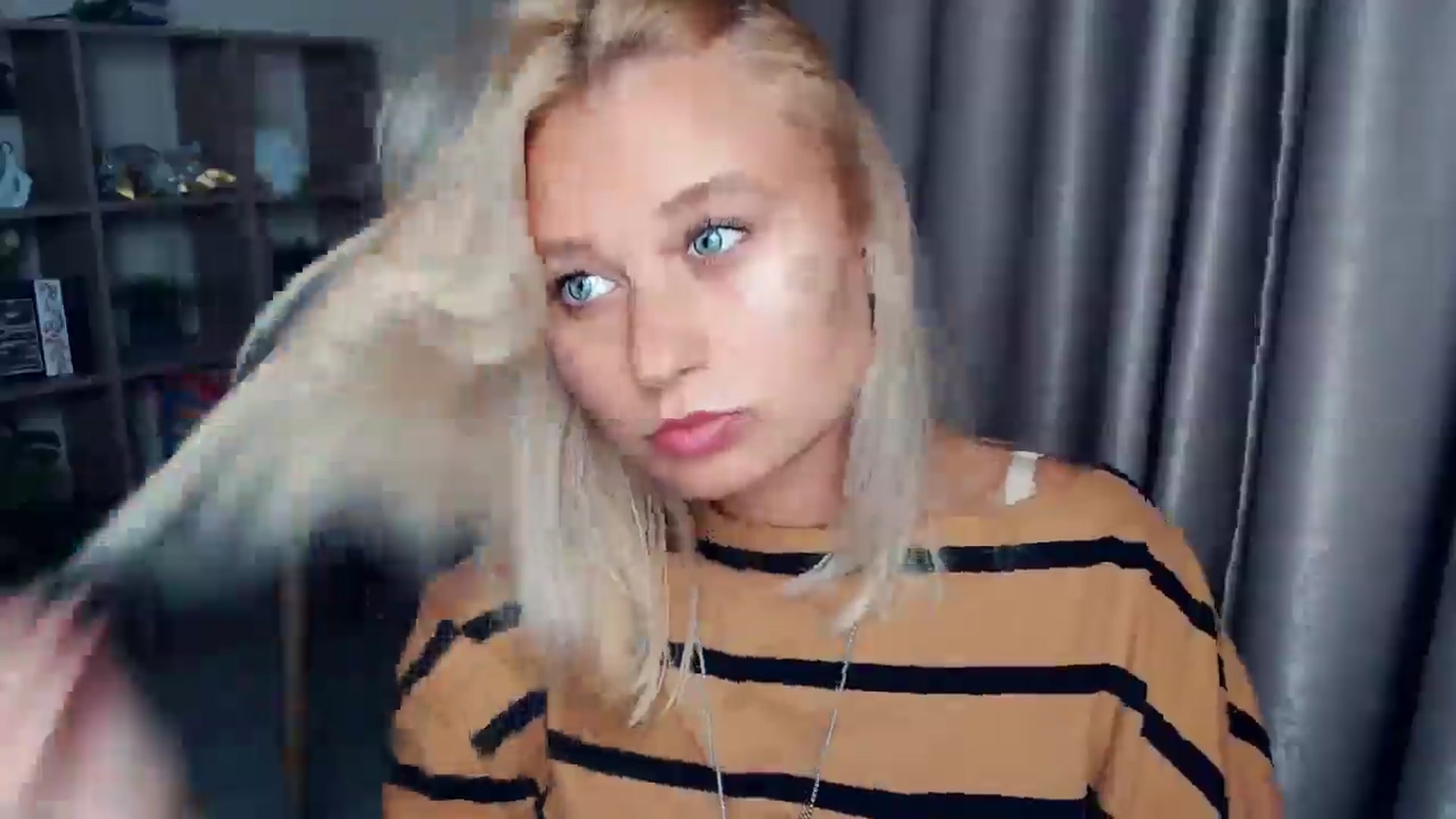 Gallery image thumbnail from Kukla_kolduna's myfreecams stream on, 10/01/2025, 16:13 image 4 of 20