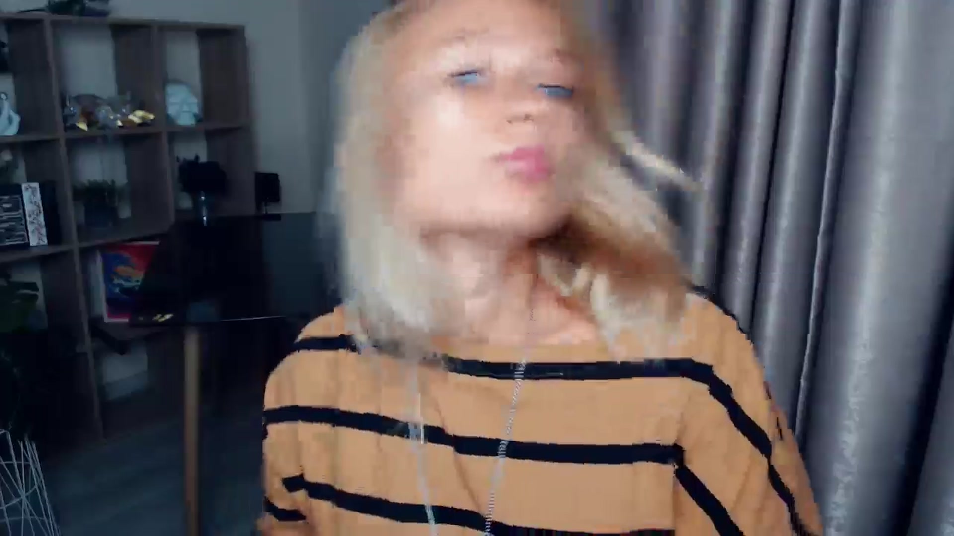 Gallery image thumbnail from Kukla_kolduna's myfreecams stream on, 10/01/2025, 16:13 image 11 of 20