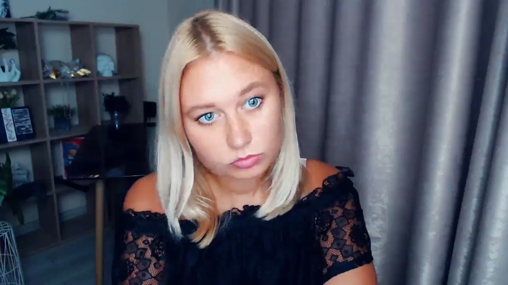 Gallery image thumbnail from Kukla_kolduna's myfreecams stream on, 10/02/2025, 15:41 image 12 of 20