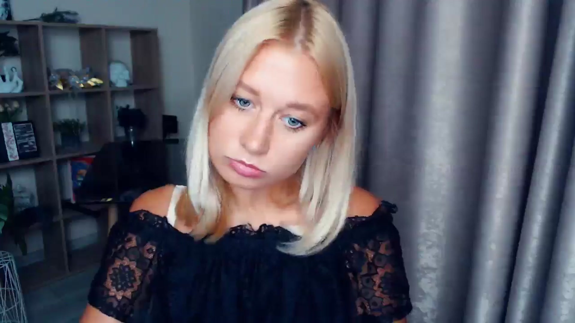 Gallery image thumbnail from Kukla_kolduna's myfreecams stream on, 10/02/2025, 15:41 image 19 of 20