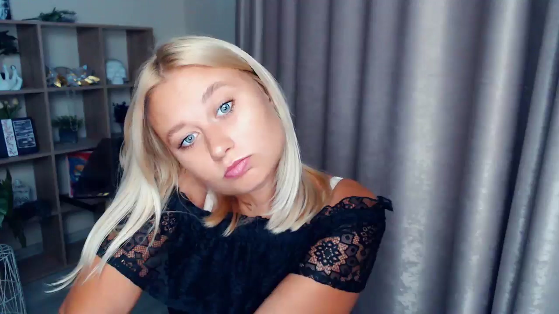 Gallery image thumbnail from Kukla_kolduna's myfreecams stream on, 10/02/2025, 15:41 image 10 of 20