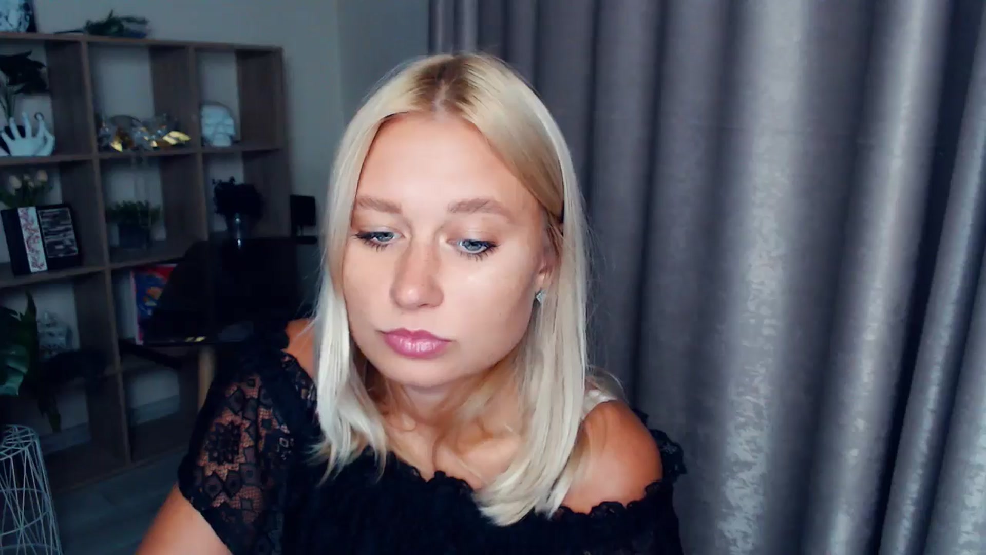 Gallery image thumbnail from Kukla_kolduna's myfreecams stream on, 10/02/2025, 16:46 image 10 of 20