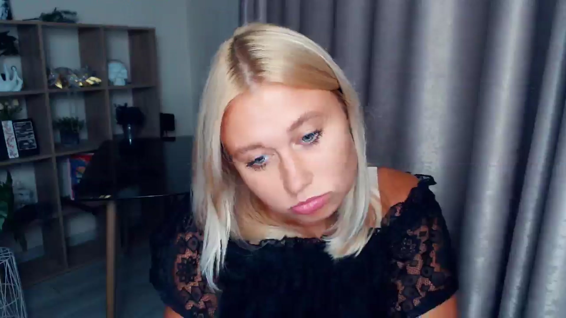 Gallery image thumbnail from Kukla_kolduna's myfreecams stream on, 10/02/2025, 16:46 image 3 of 20