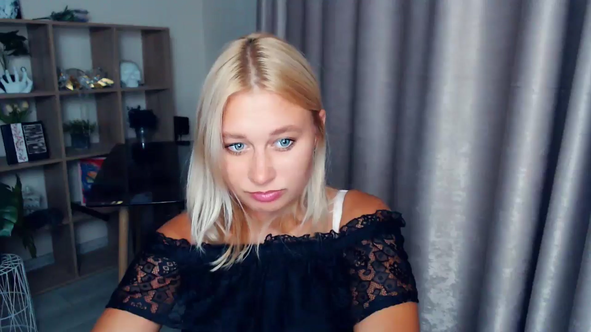 Gallery image thumbnail from Kukla_kolduna's myfreecams stream on, 10/02/2025, 16:46 image 19 of 20