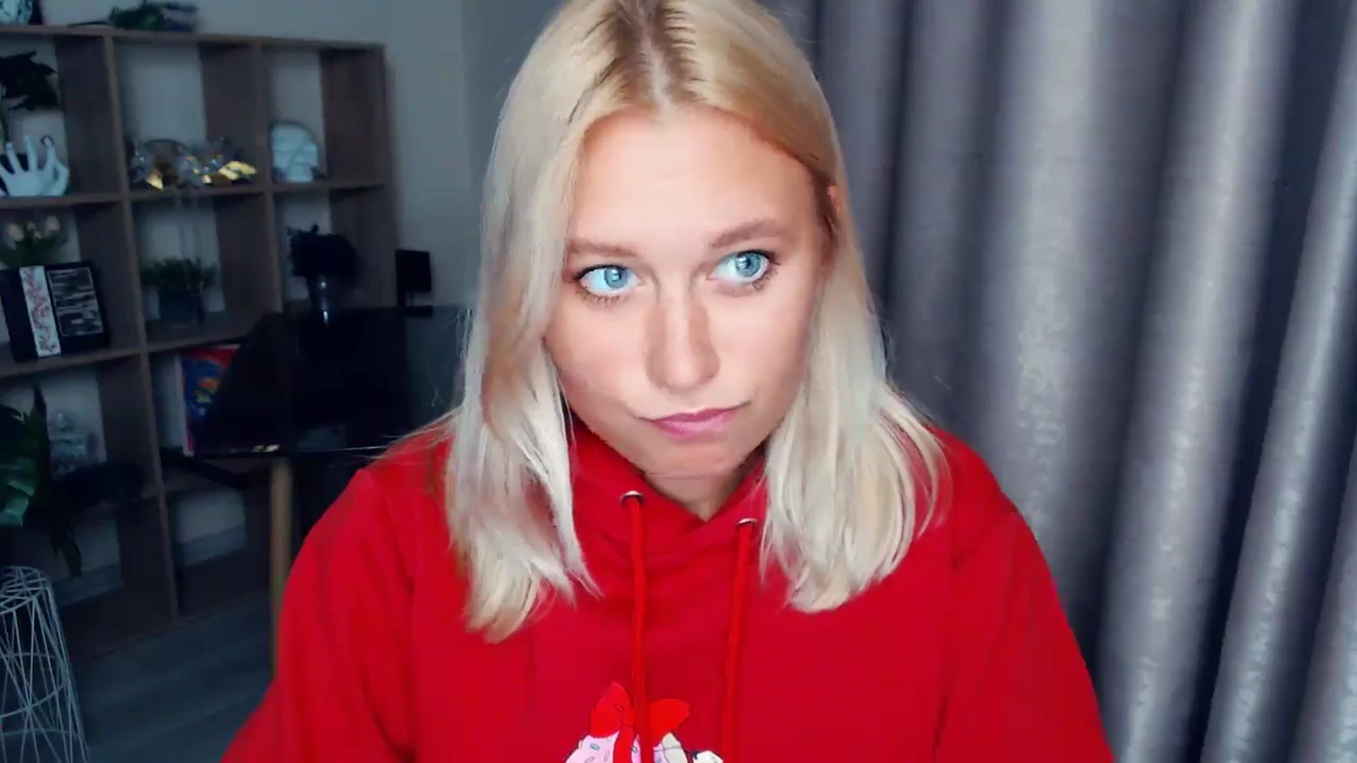 Gallery image thumbnail from Kukla_kolduna's myfreecams stream on, 10/02/2025, 18:12 image 10 of 20
