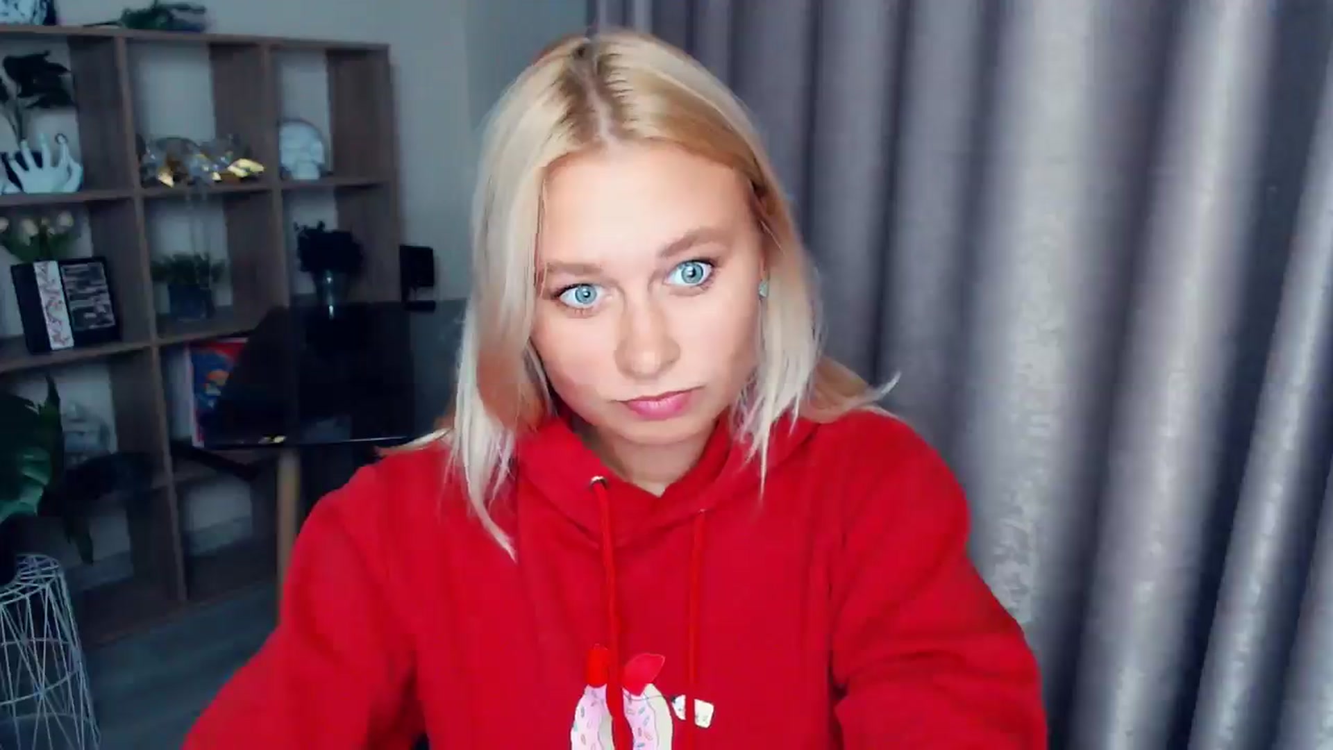 Gallery image thumbnail from Kukla_kolduna's myfreecams stream on, 10/02/2025, 18:12 image 6 of 20