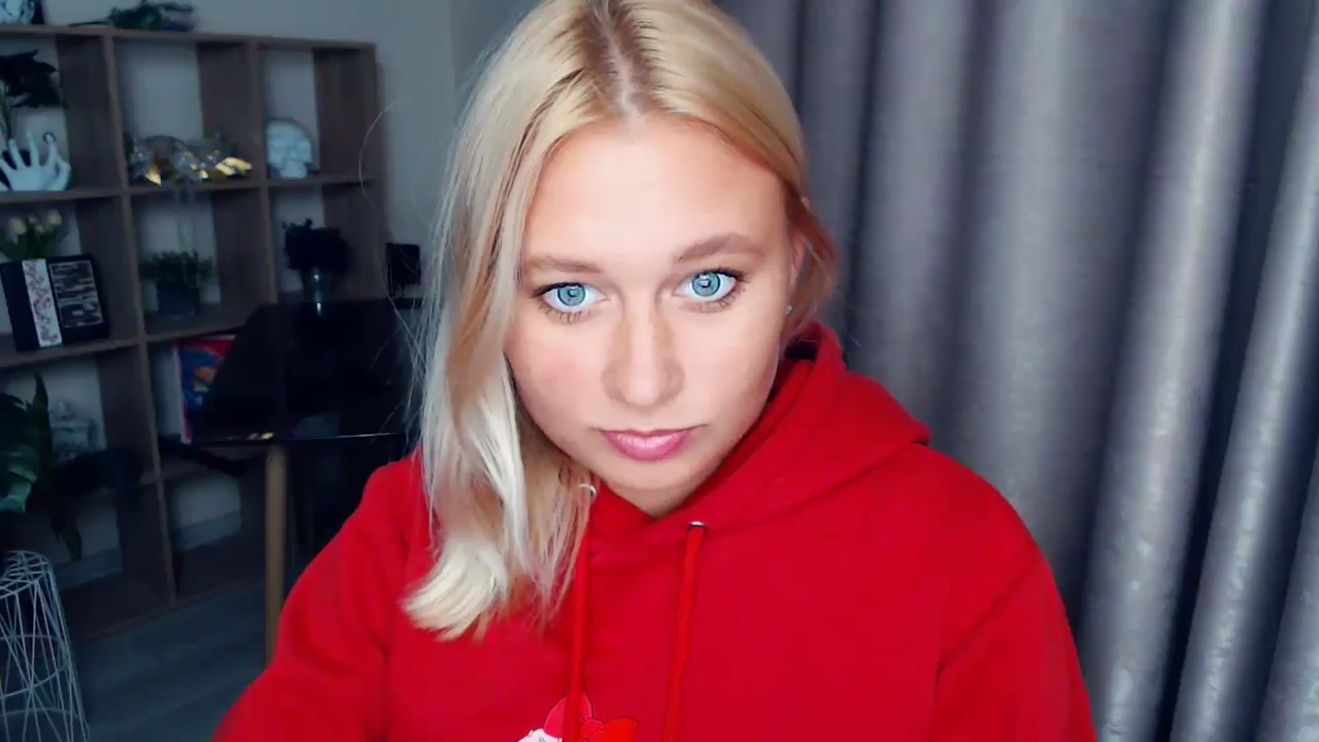 Gallery image thumbnail from Kukla_kolduna's myfreecams stream on, 10/02/2025, 18:12 image 15 of 20