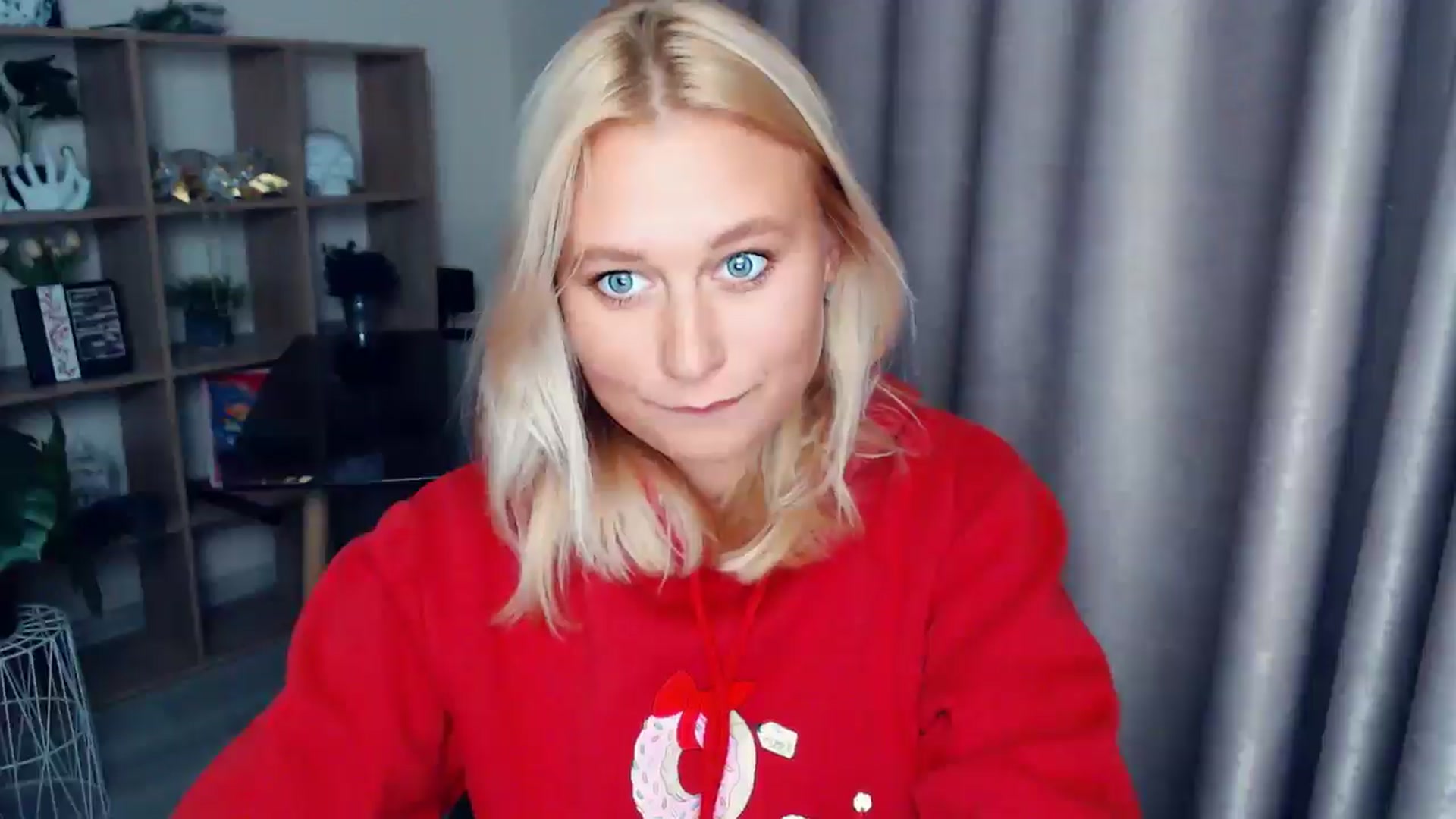 Gallery image thumbnail from Kukla_kolduna's myfreecams stream on, 10/02/2025, 18:12 image 4 of 20