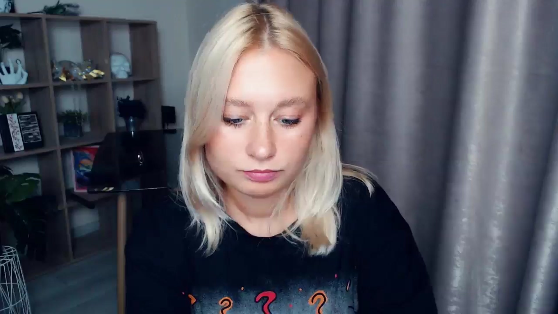 Gallery image thumbnail from Kukla_kolduna's myfreecams stream on, 10/03/2025, 16:30 image 18 of 20
