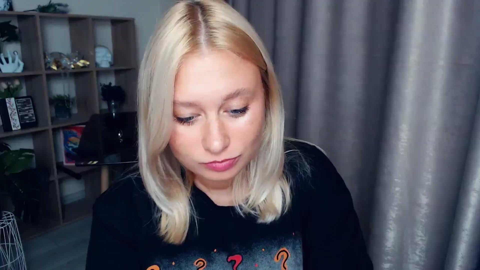 Gallery image thumbnail from Kukla_kolduna's myfreecams stream on, 10/03/2025, 16:30 image 20 of 20