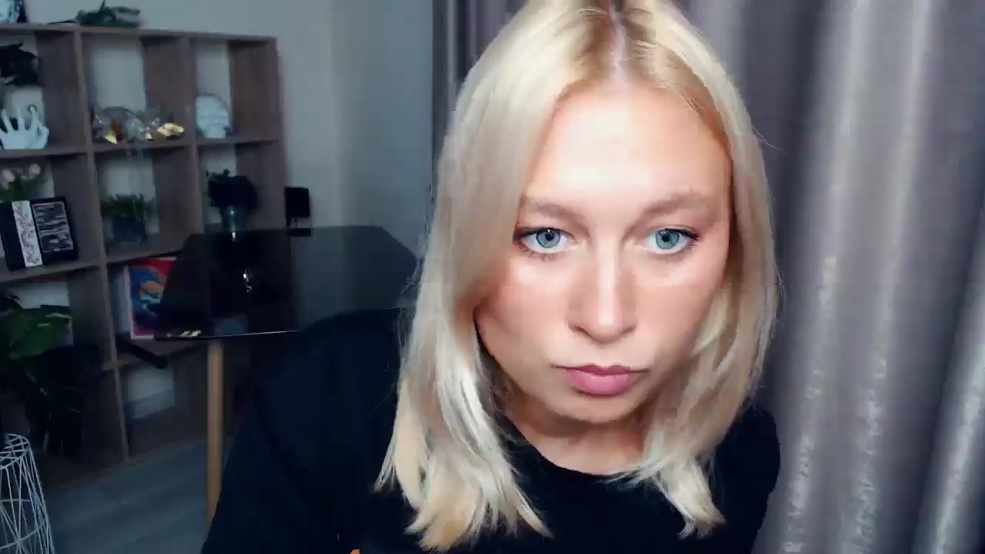 Gallery image thumbnail from Kukla_kolduna's myfreecams stream on, 10/03/2025, 16:30 image 13 of 20