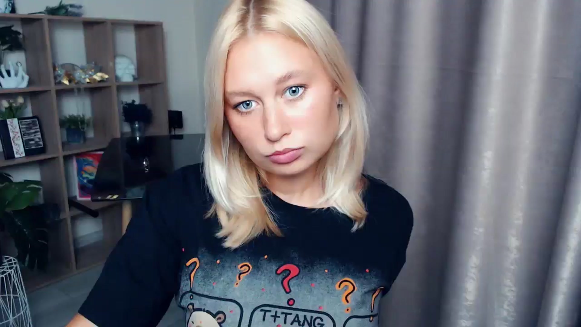Gallery image thumbnail from Kukla_kolduna's myfreecams stream on, 10/03/2025, 16:30 image 12 of 20