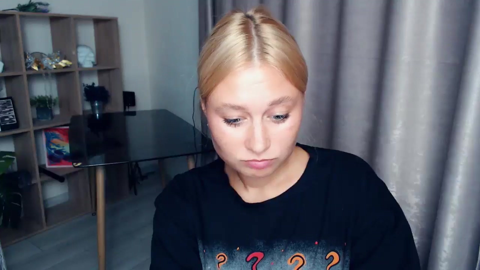 Gallery image thumbnail from Kukla_kolduna's myfreecams stream on, 10/03/2025, 18:27 image 20 of 20