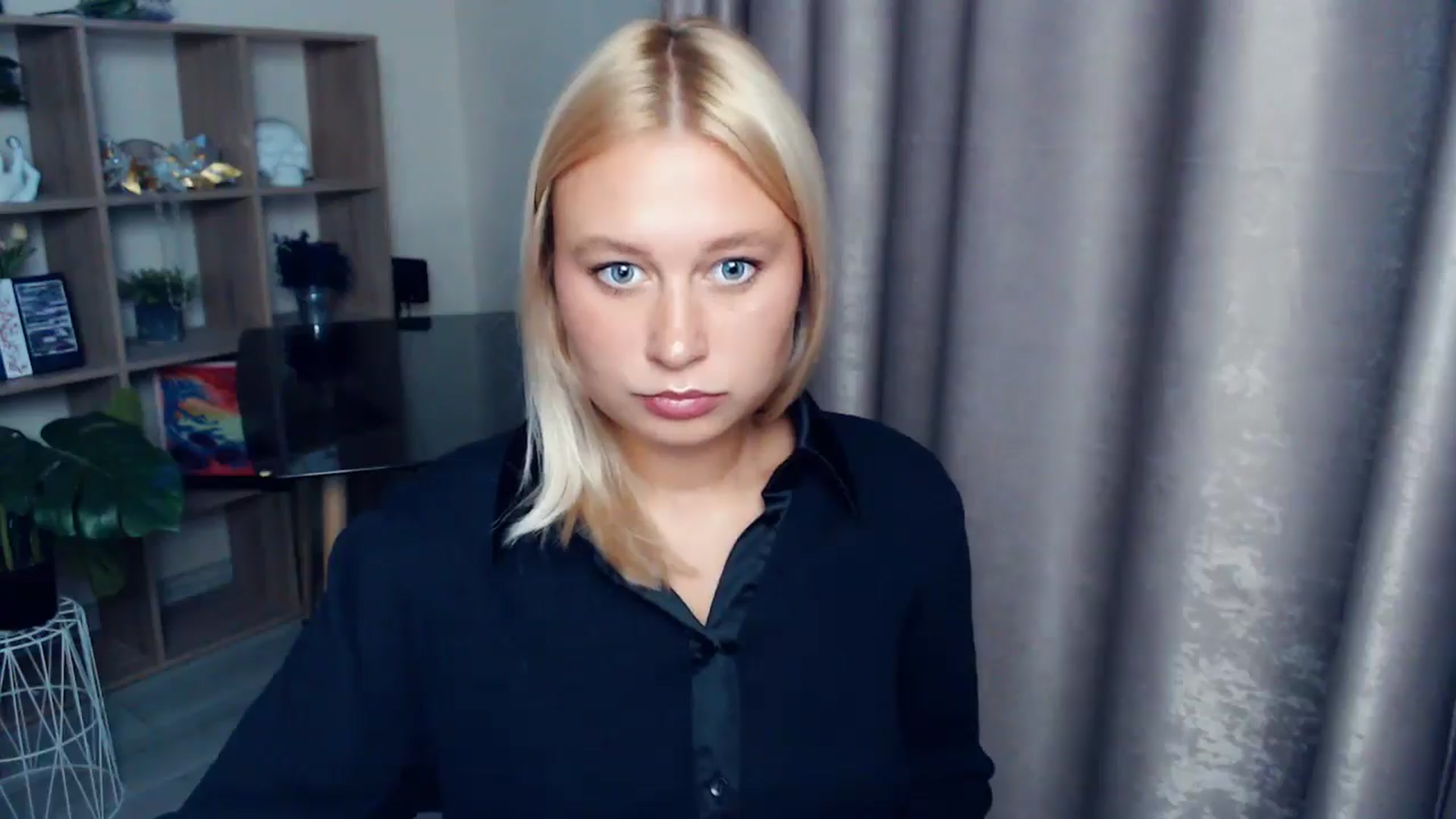 Gallery image thumbnail from Kukla_kolduna's myfreecams stream on, 10/04/2025, 15:43 image 9 of 20