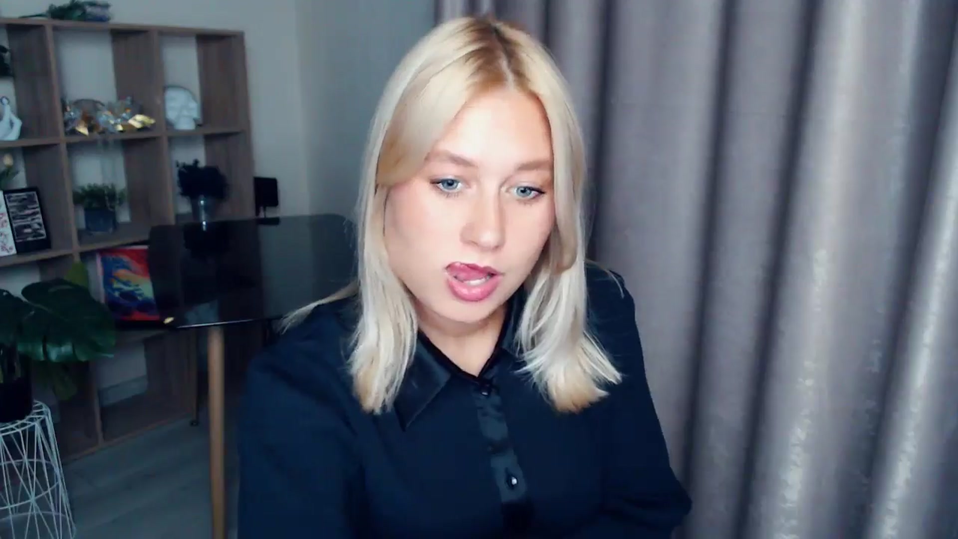 Gallery image thumbnail from Kukla_kolduna's myfreecams stream on, 10/04/2025, 17:12 image 5 of 20