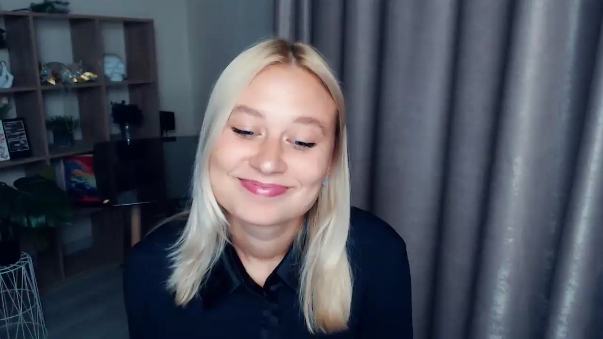 Gallery image thumbnail from Kukla_kolduna's myfreecams stream on, 10/04/2025, 17:12 image 9 of 20
