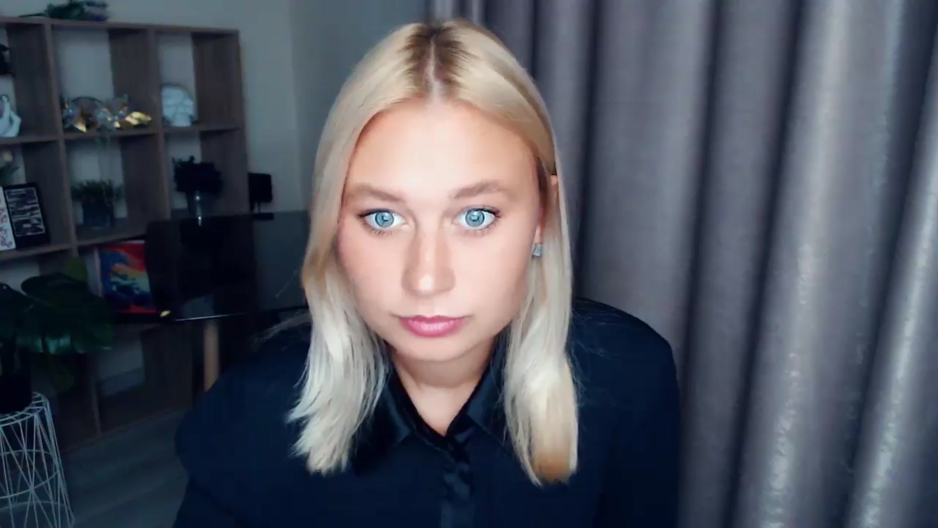 Gallery image thumbnail from Kukla_kolduna's myfreecams stream on, 10/04/2025, 17:12 image 7 of 20