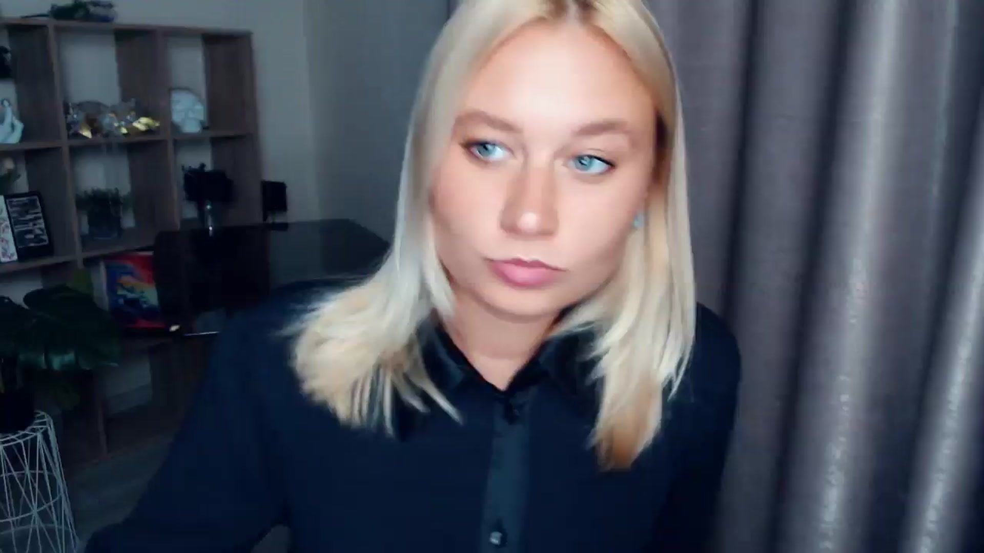 Gallery image thumbnail from Kukla_kolduna's myfreecams stream on, 10/04/2025, 17:12 image 16 of 20