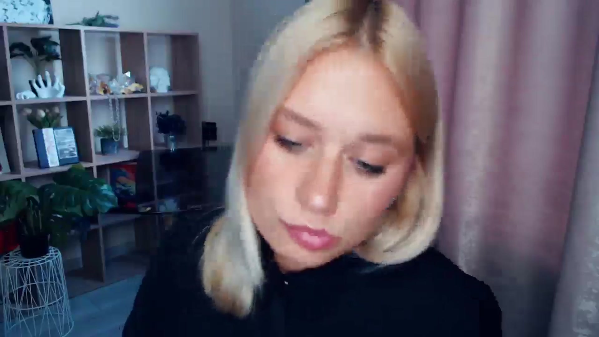 Gallery image thumbnail from Kukla_kolduna's myfreecams stream on, 10/05/2025, 15:01 image 4 of 20