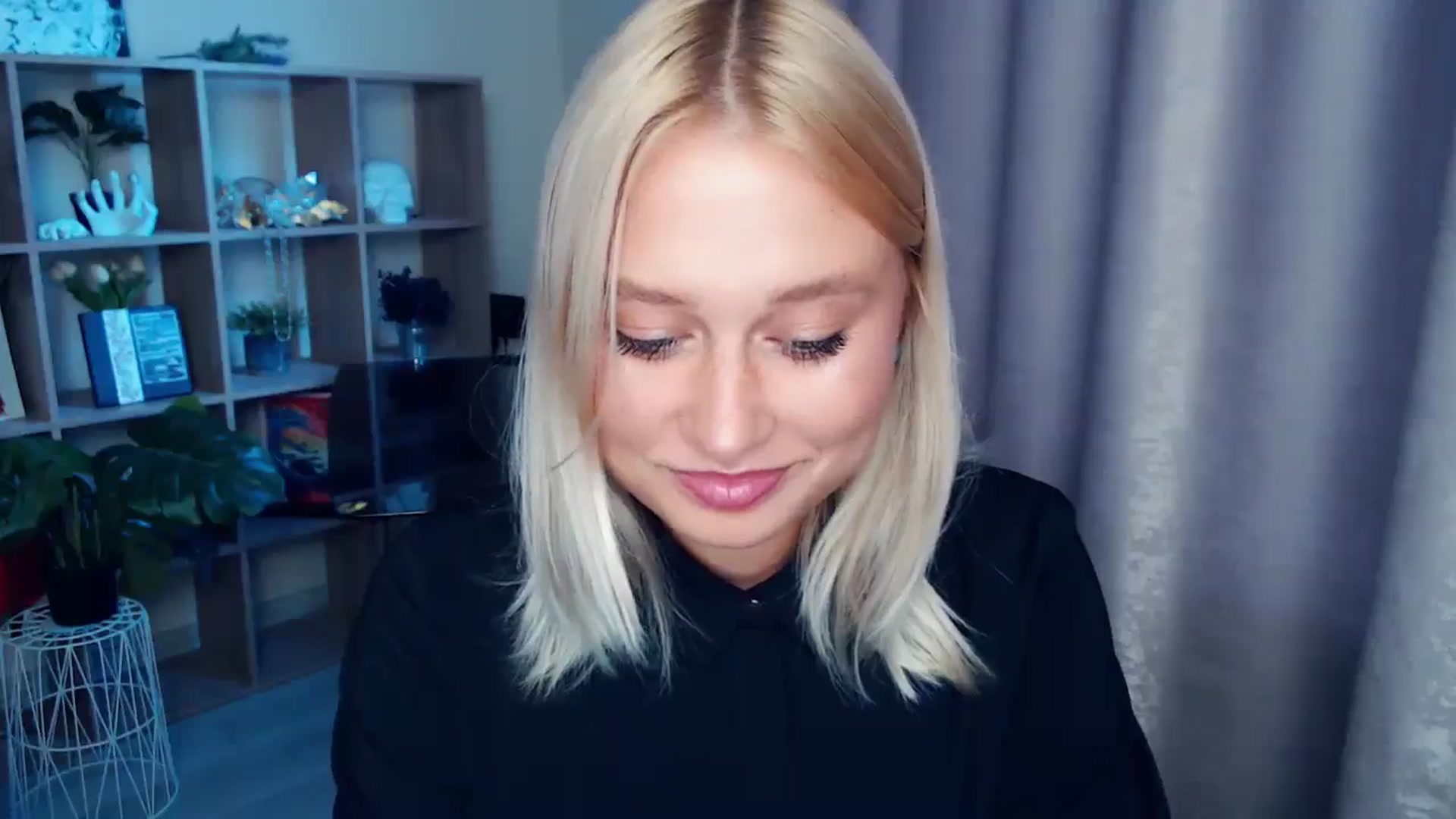 Gallery image thumbnail from Kukla_kolduna's myfreecams stream on, 10/05/2025, 15:01 image 20 of 20