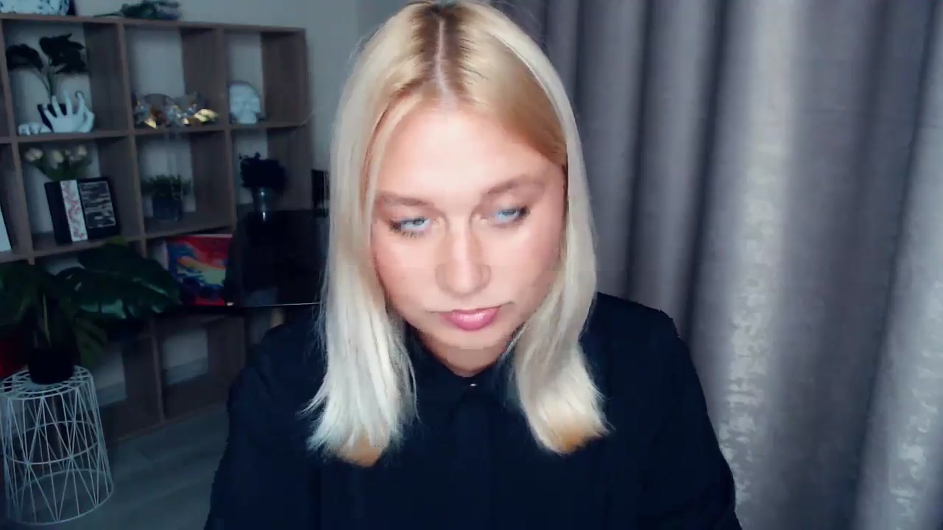Gallery image thumbnail from Kukla_kolduna's myfreecams stream on, 10/05/2025, 17:00 image 19 of 20