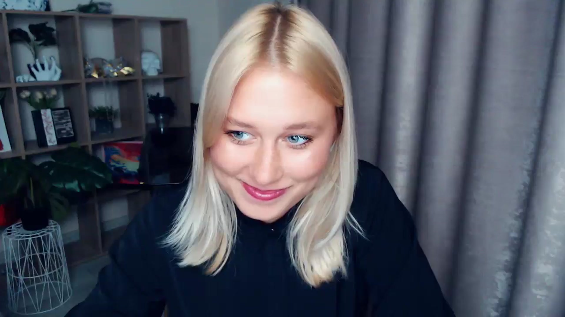 Gallery image thumbnail from Kukla_kolduna's myfreecams stream on, 10/05/2025, 17:00 image 3 of 20