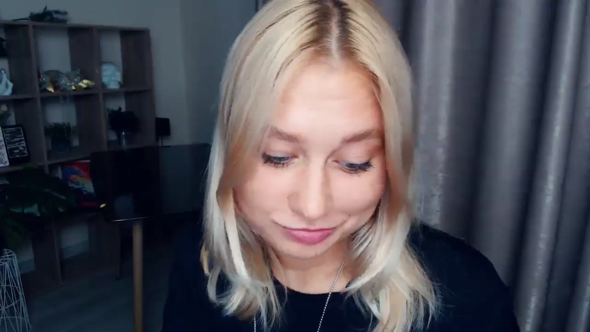 Gallery image thumbnail from Kukla_kolduna's myfreecams stream on, 10/08/2025, 17:04 image 20 of 20