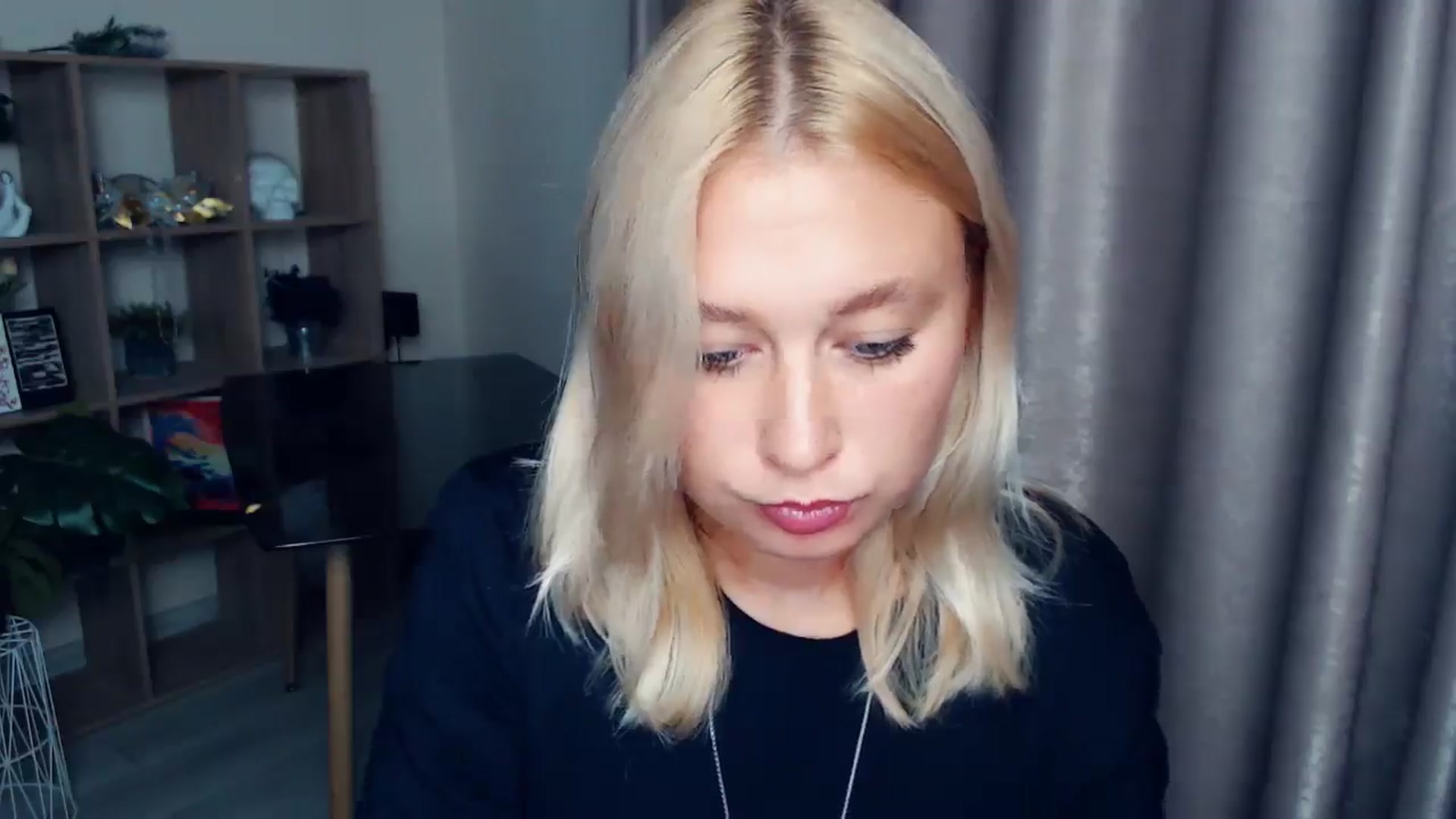 Gallery image thumbnail from Kukla_kolduna's myfreecams stream on, 10/08/2025, 17:04 image 3 of 20
