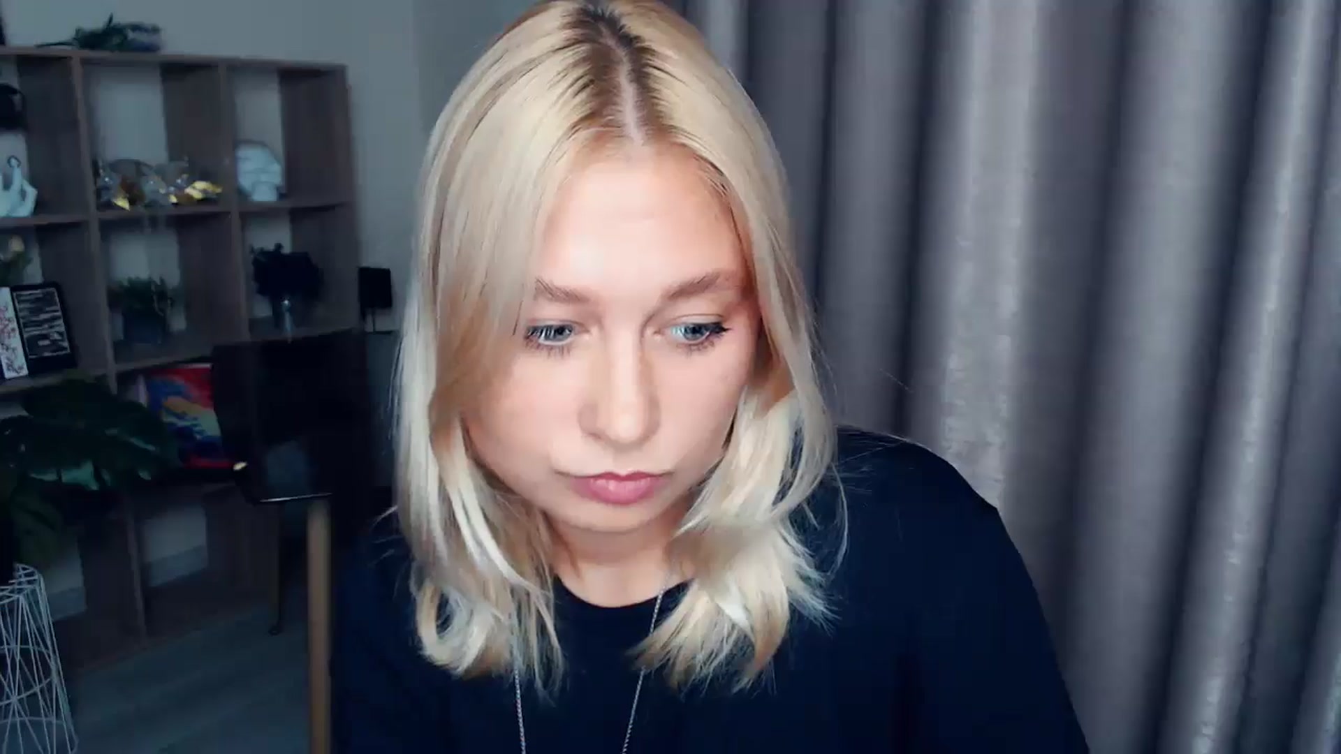 Gallery image thumbnail from Kukla_kolduna's myfreecams stream on, 10/08/2025, 17:04 image 17 of 20