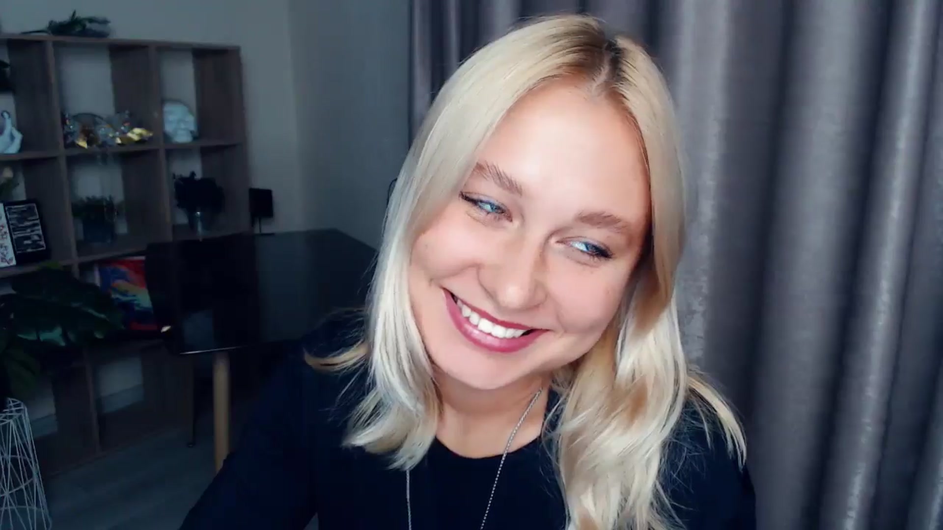 Gallery image thumbnail from Kukla_kolduna's myfreecams stream on, 10/08/2025, 17:04 image 6 of 20