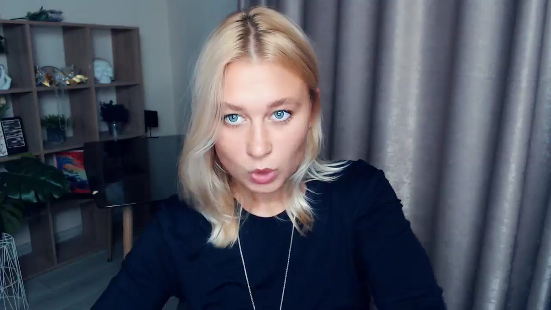Gallery image thumbnail from Kukla_kolduna's myfreecams stream on, 10/08/2025, 17:04 image 12 of 20