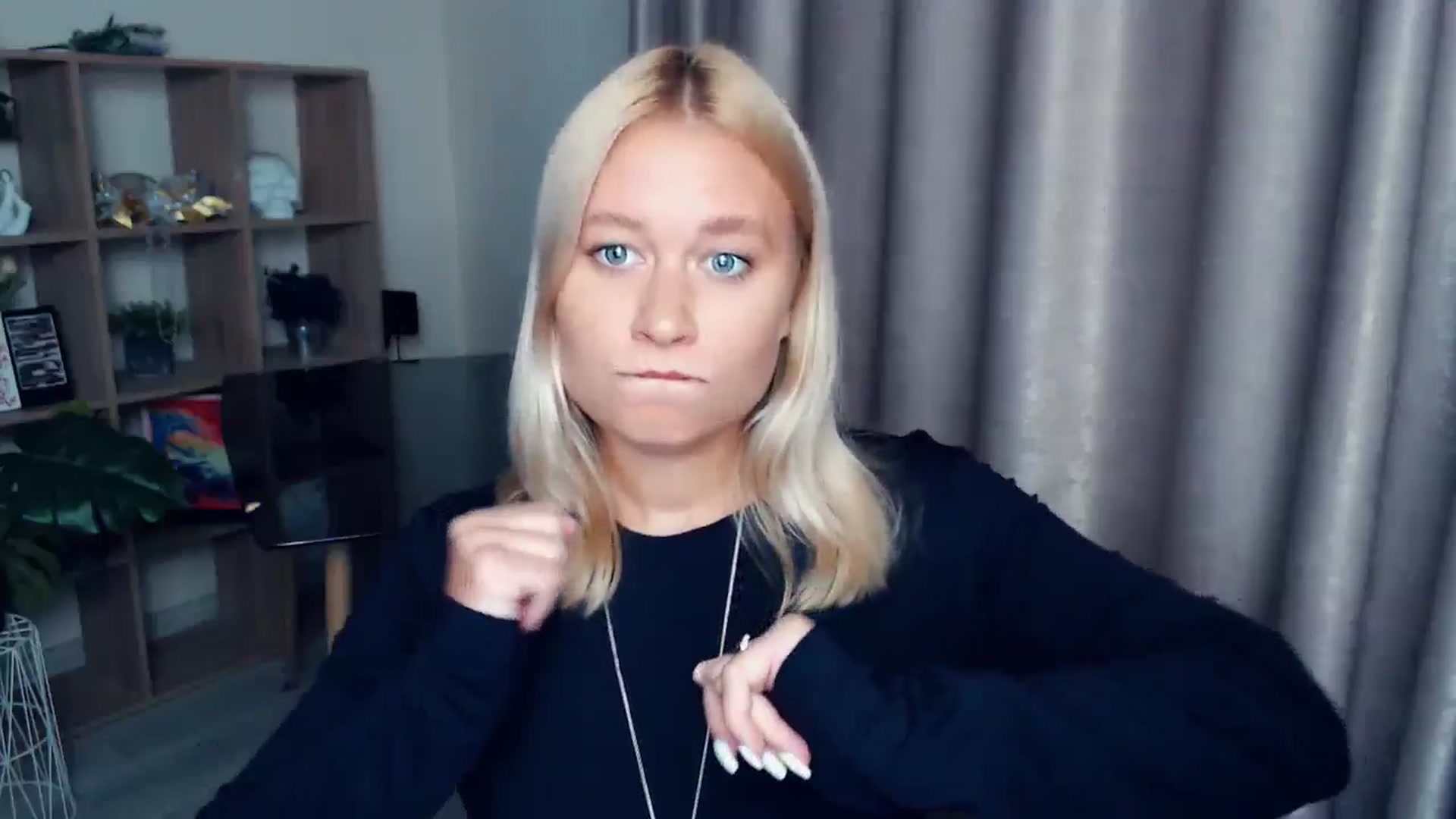 Gallery image thumbnail from Kukla_kolduna's myfreecams stream on, 10/08/2025, 18:10 image 15 of 20