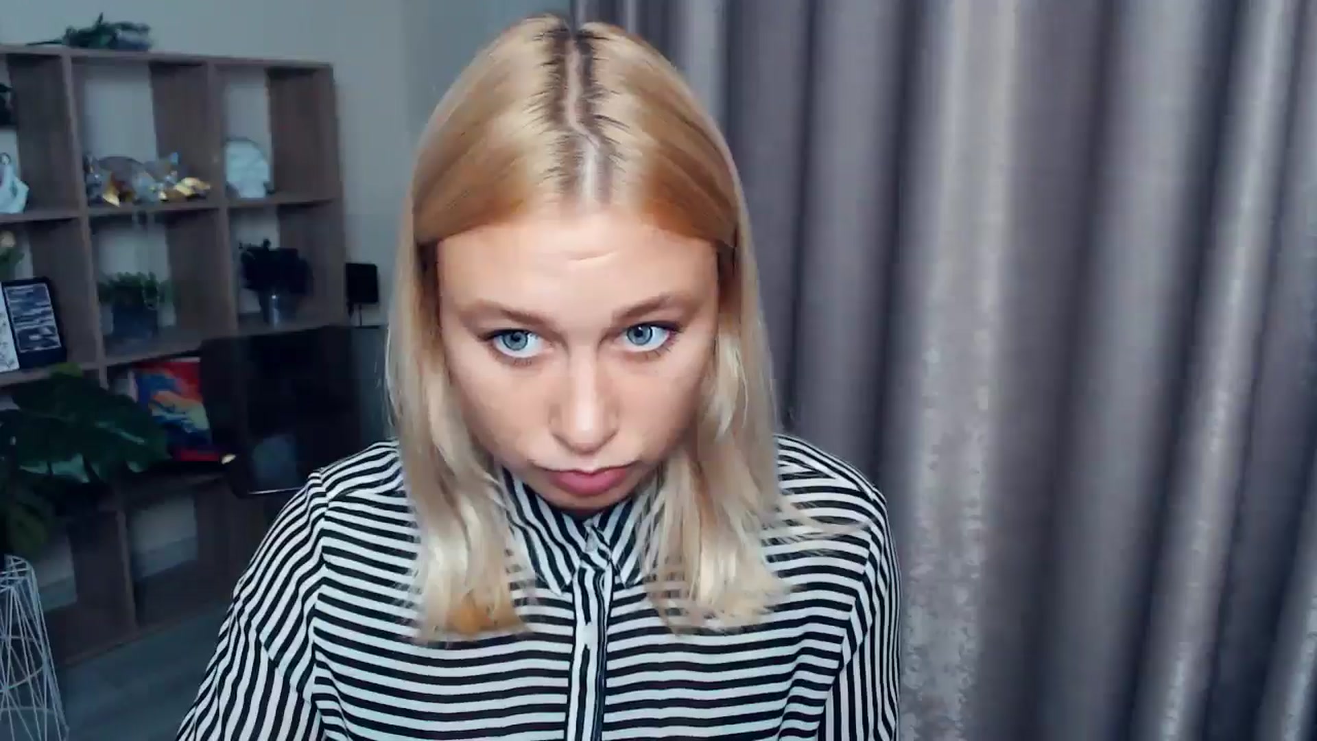 Gallery image thumbnail from Kukla_kolduna's myfreecams stream on, 10/09/2025, 16:08 image 2 of 20