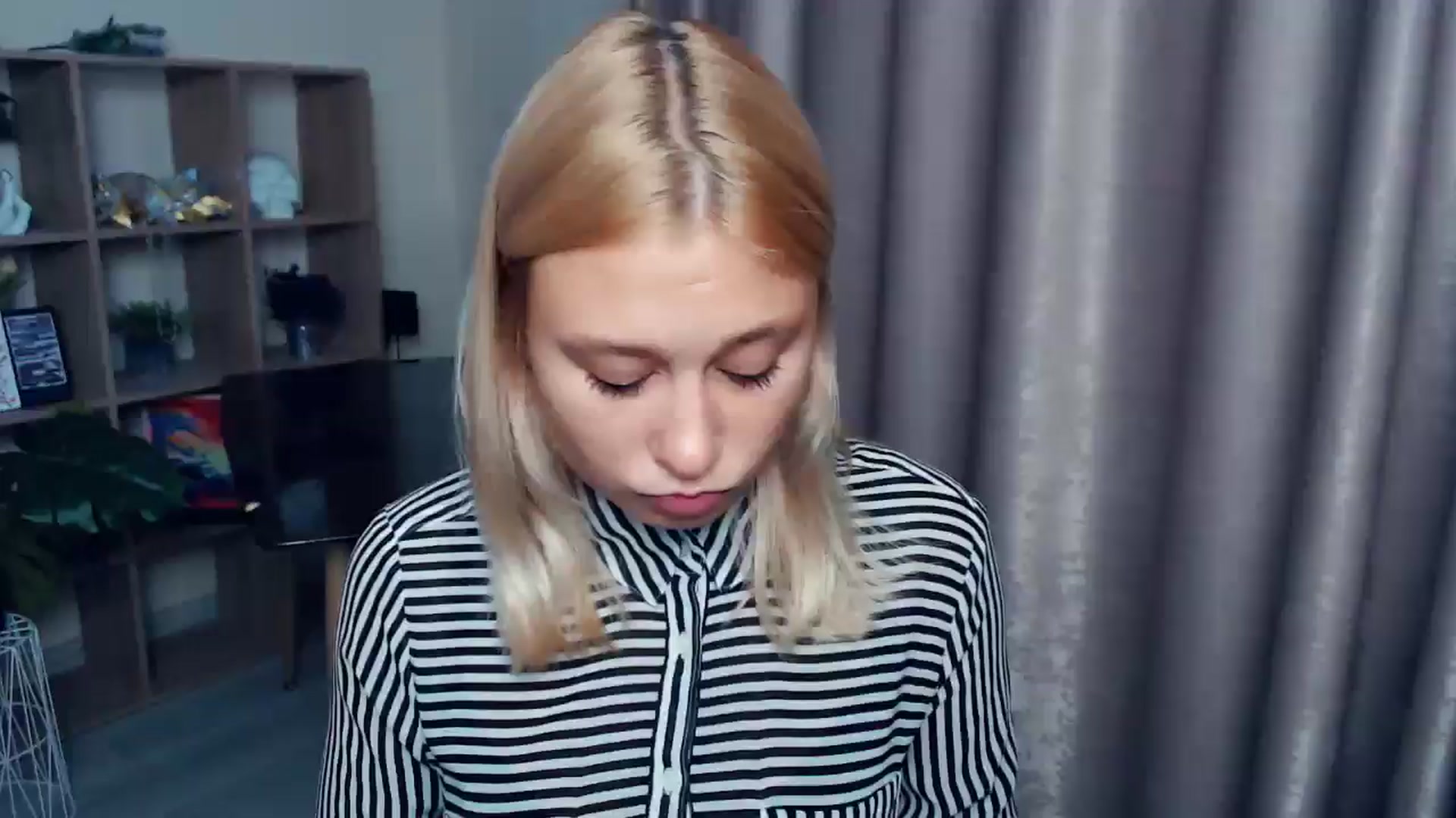 Gallery image thumbnail from Kukla_kolduna's myfreecams stream on, 10/09/2025, 16:08 image 1 of 20