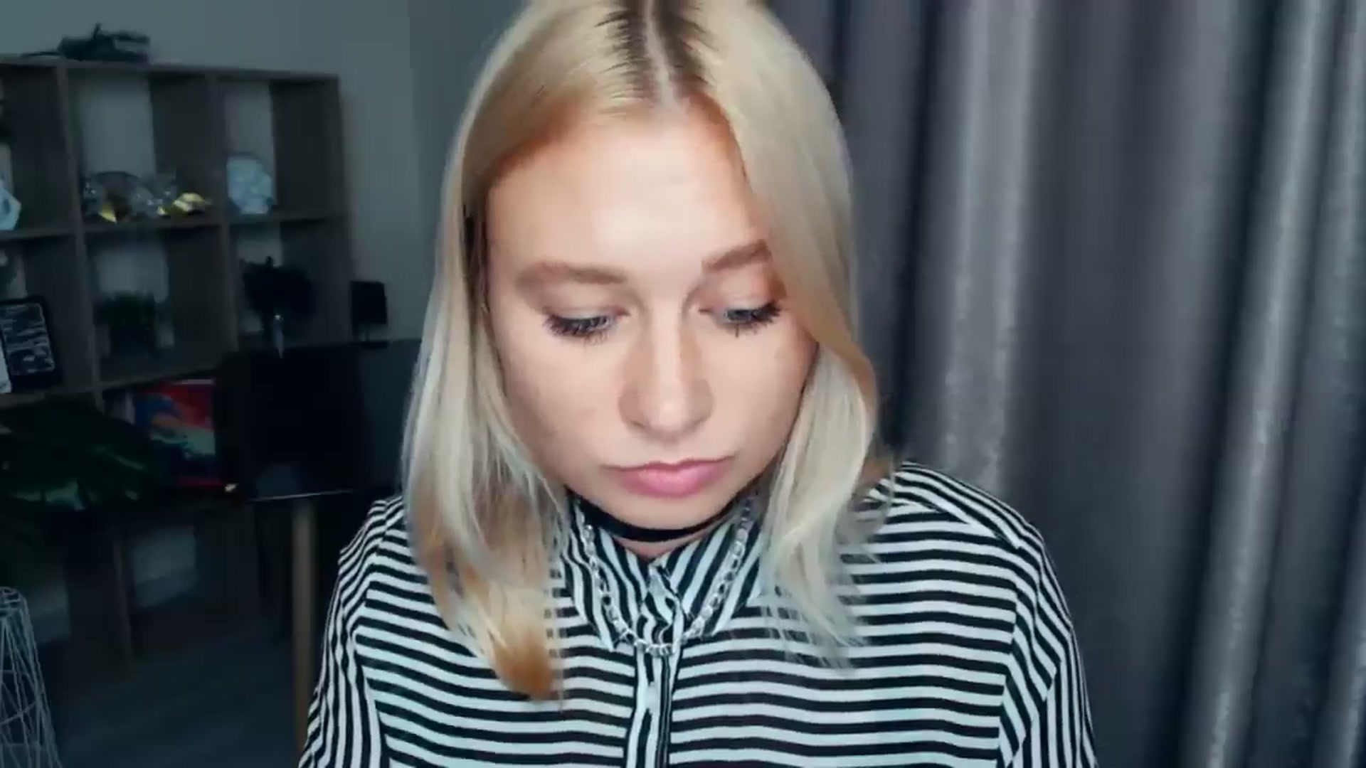 Gallery image thumbnail from Kukla_kolduna's myfreecams stream on, 10/09/2025, 17:50 image 15 of 20