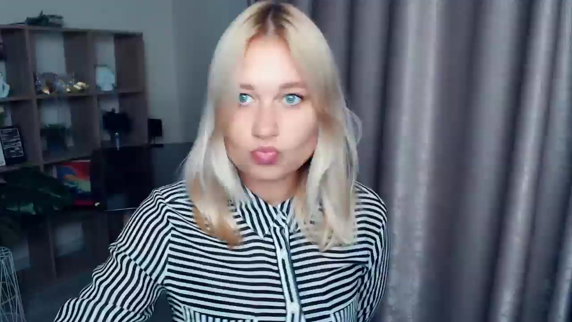 Gallery image thumbnail from Kukla_kolduna's myfreecams stream on, 10/09/2025, 17:50 image 1 of 20