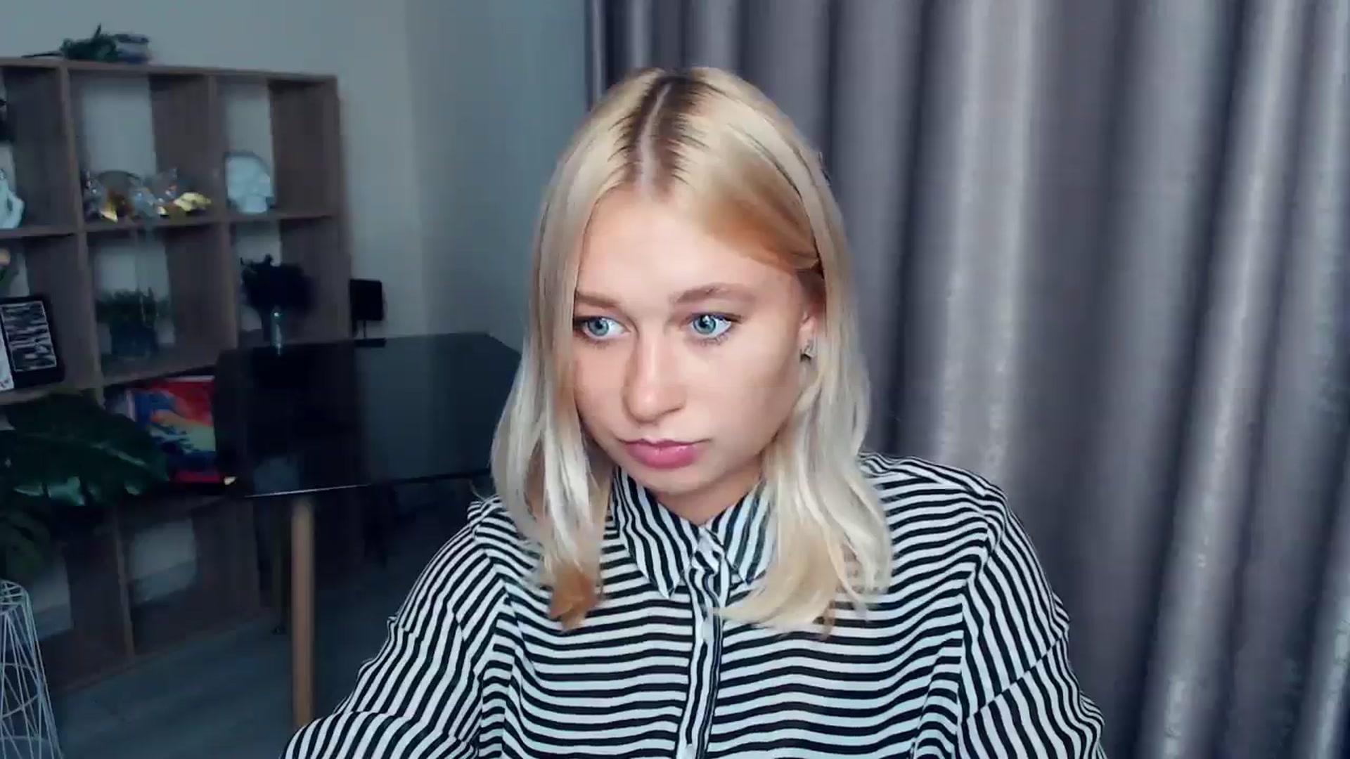 Gallery image thumbnail from Kukla_kolduna's myfreecams stream on, 10/09/2025, 17:50 image 9 of 20