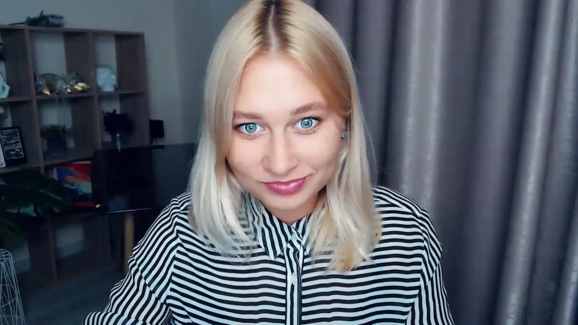 Gallery image thumbnail from Kukla_kolduna's myfreecams stream on, 10/09/2025, 17:50 image 3 of 20