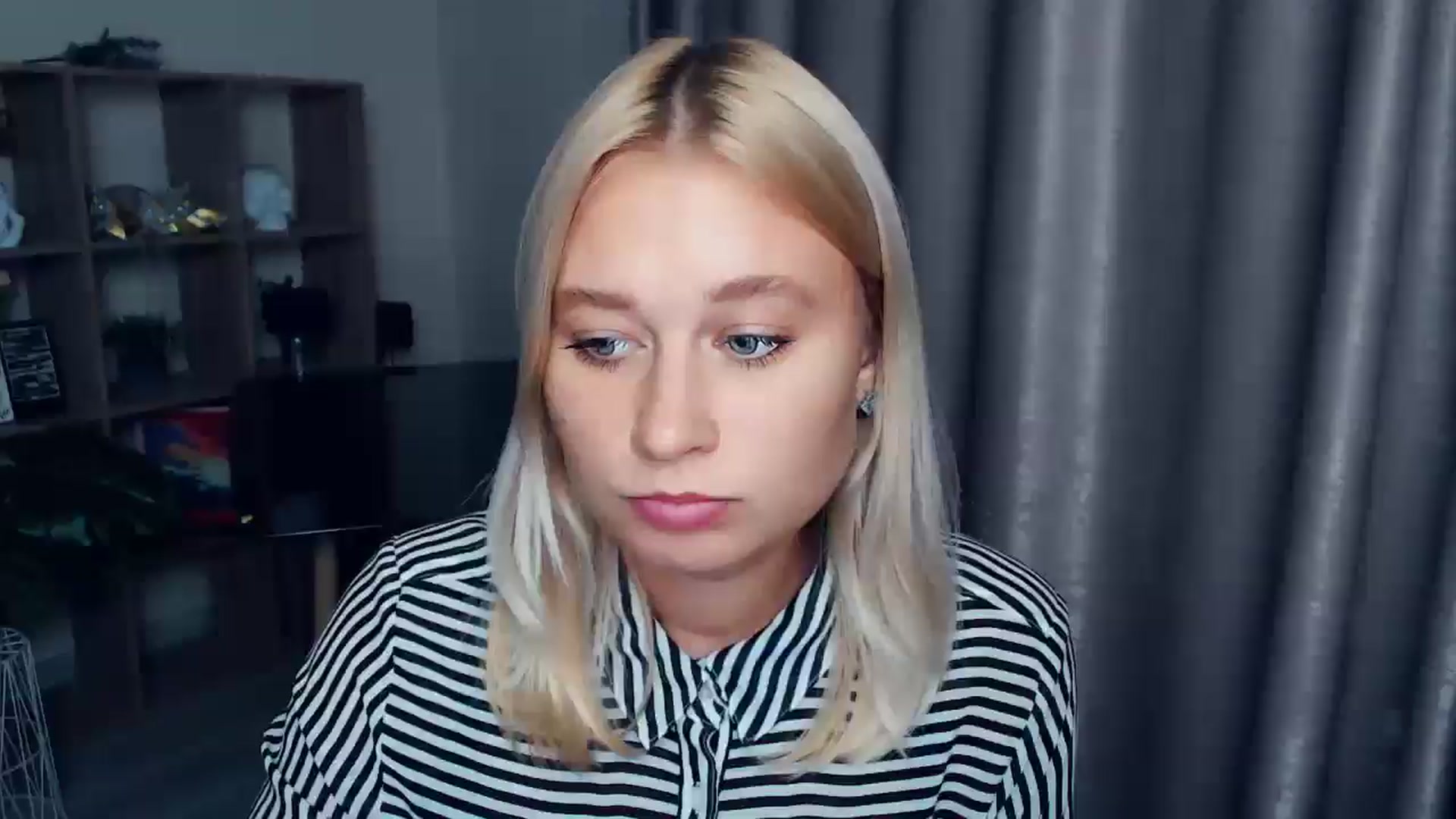 Gallery image thumbnail from Kukla_kolduna's myfreecams stream on, 10/09/2025, 17:50 image 6 of 20