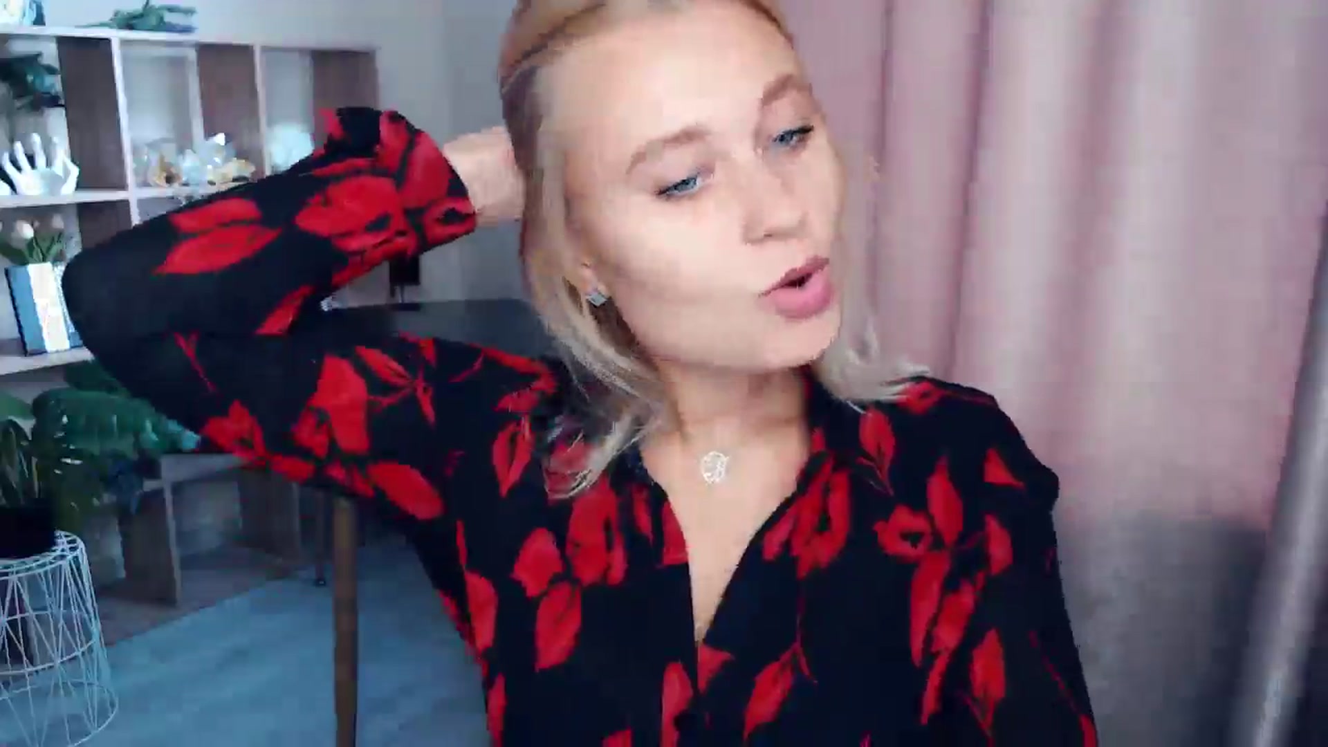 Gallery image thumbnail from Kukla_kolduna's myfreecams stream on, 10/11/2025, 06:45 image 13 of 20